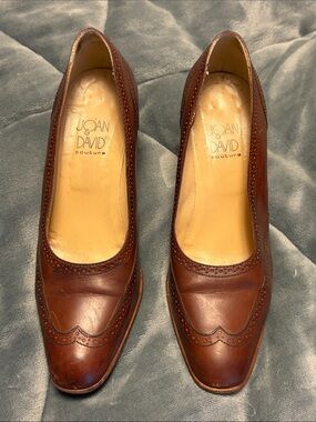 Joan & David Women’s Brown Leather Pumps